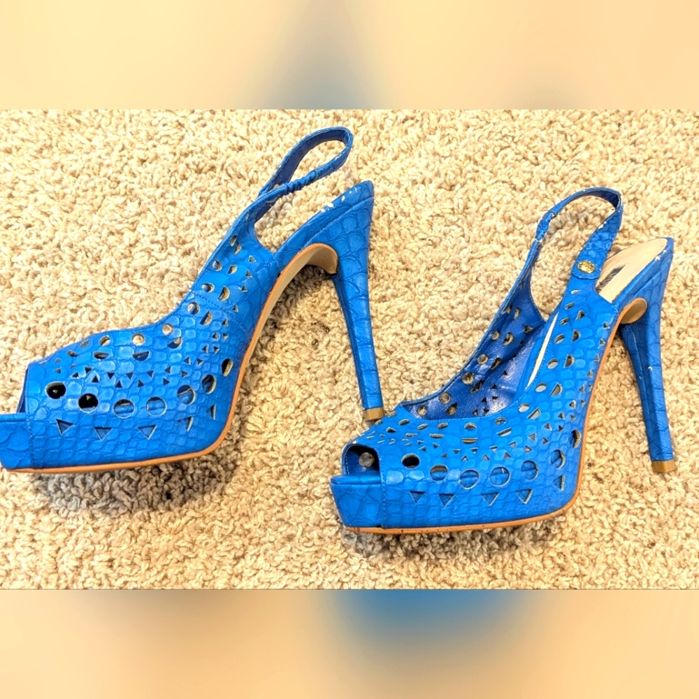 GUESS Women's Perforated Blue Peep Toe Pumps